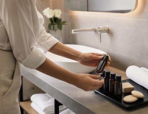 Amenities en dispensadores o envases individuales: cómo elegir la opción adecuada para cada alojamiento